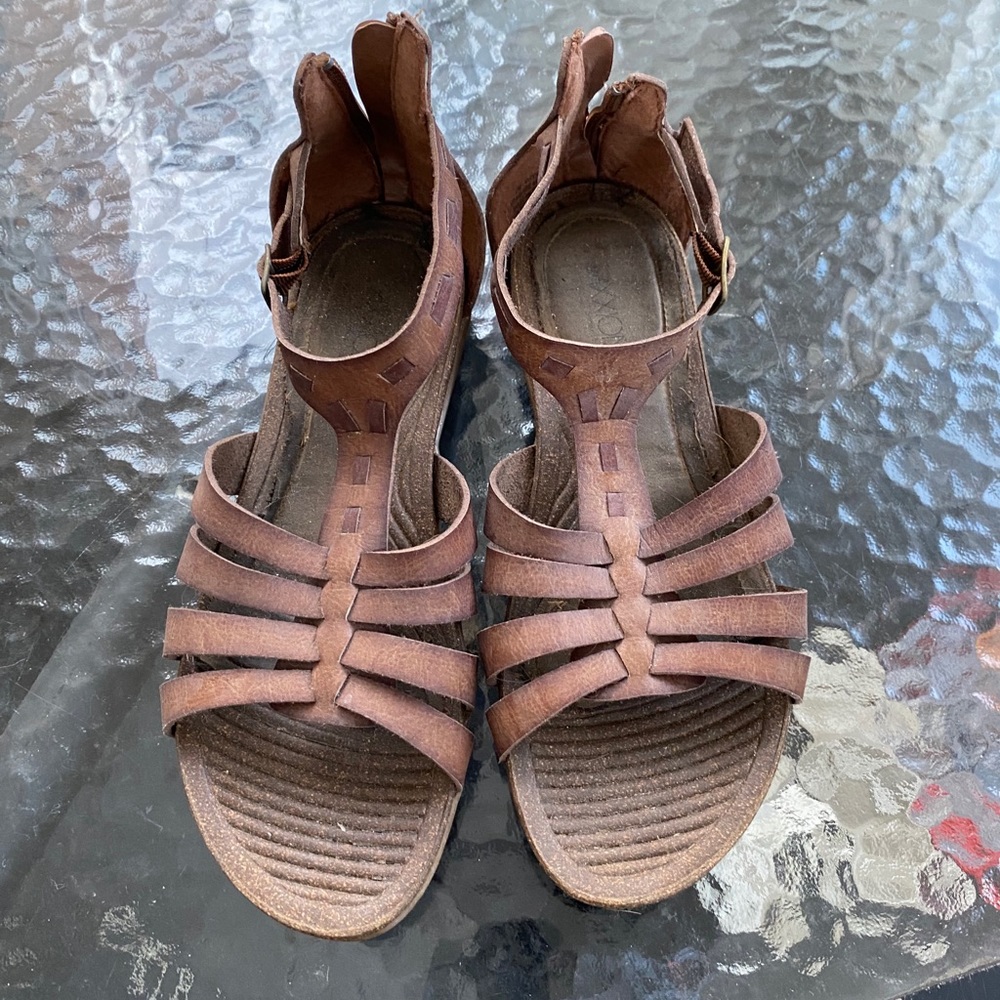 Brown sandals very comfortable